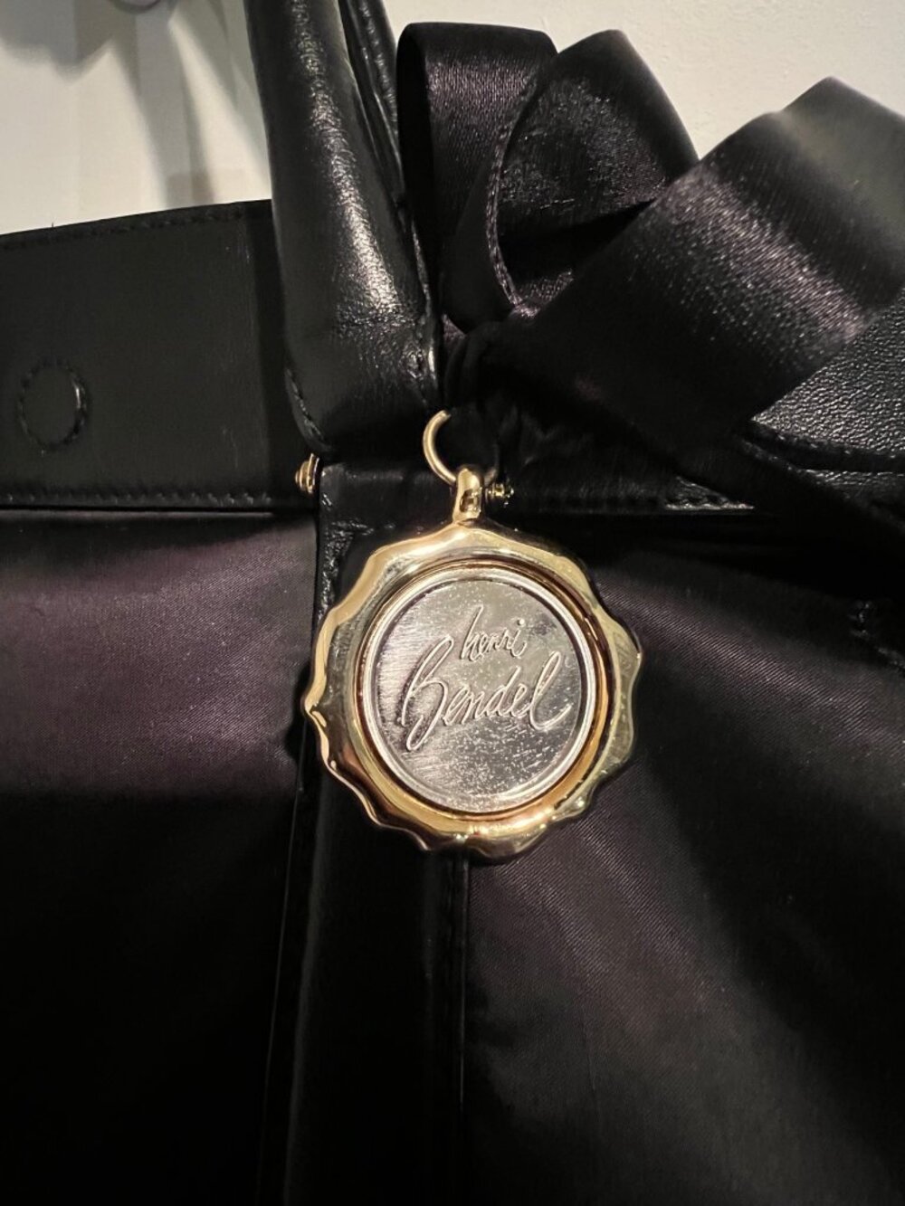 Henri Bendel Black Nylon & Leather Satchel – Good Pre‑Owned Condition - Picture 9 of 12